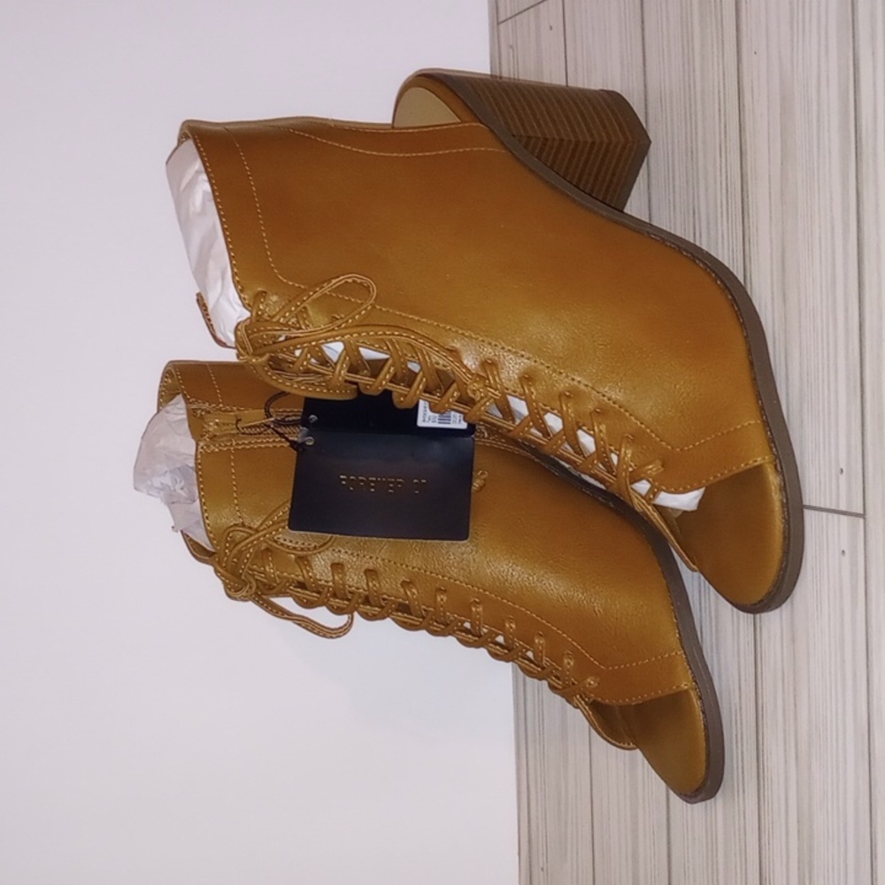 Camel Tan Cutout Peep Toe Lace Up Booties Size 7.5 NWT